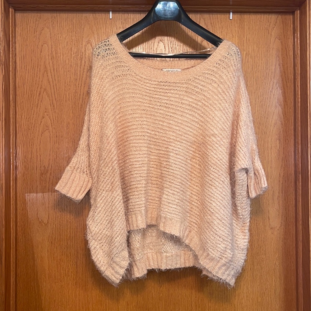 Arden B tweedy peach/pink color mid sleeve sweater